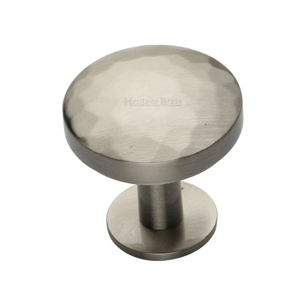 HAMMERED ROUND CUPBOARD DOOR KNOB WITH BASE